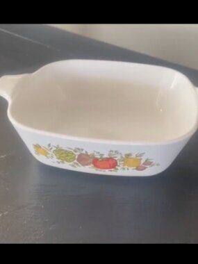 CORNINGWARE spice of life small baker!  circa 1972-1979